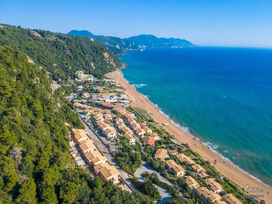 Coryfes corfu beaches 7876 HDR glyfada